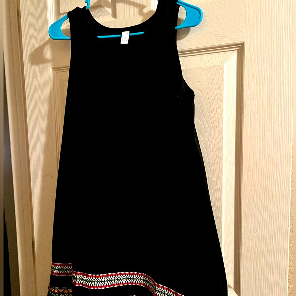 Sleeveless long top